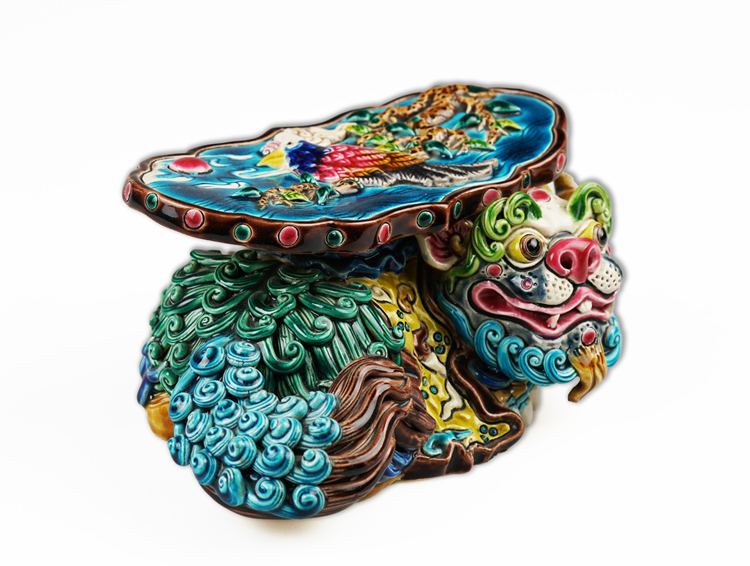 鹿港窯禮品館│交趾陶 獅枕