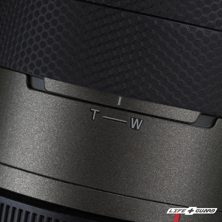 專機專屬鏡頭貼膜，LIFE+GUARD 霧鈦黑風格設計