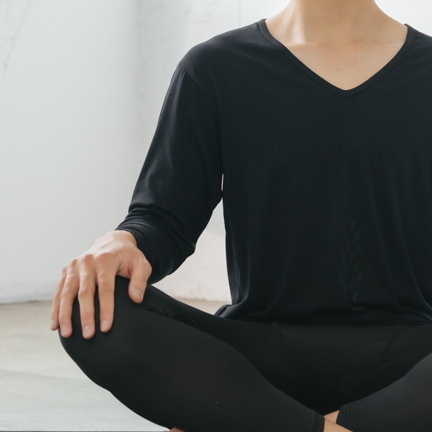 【黑電氣石】 V 領發熱衣｜男款