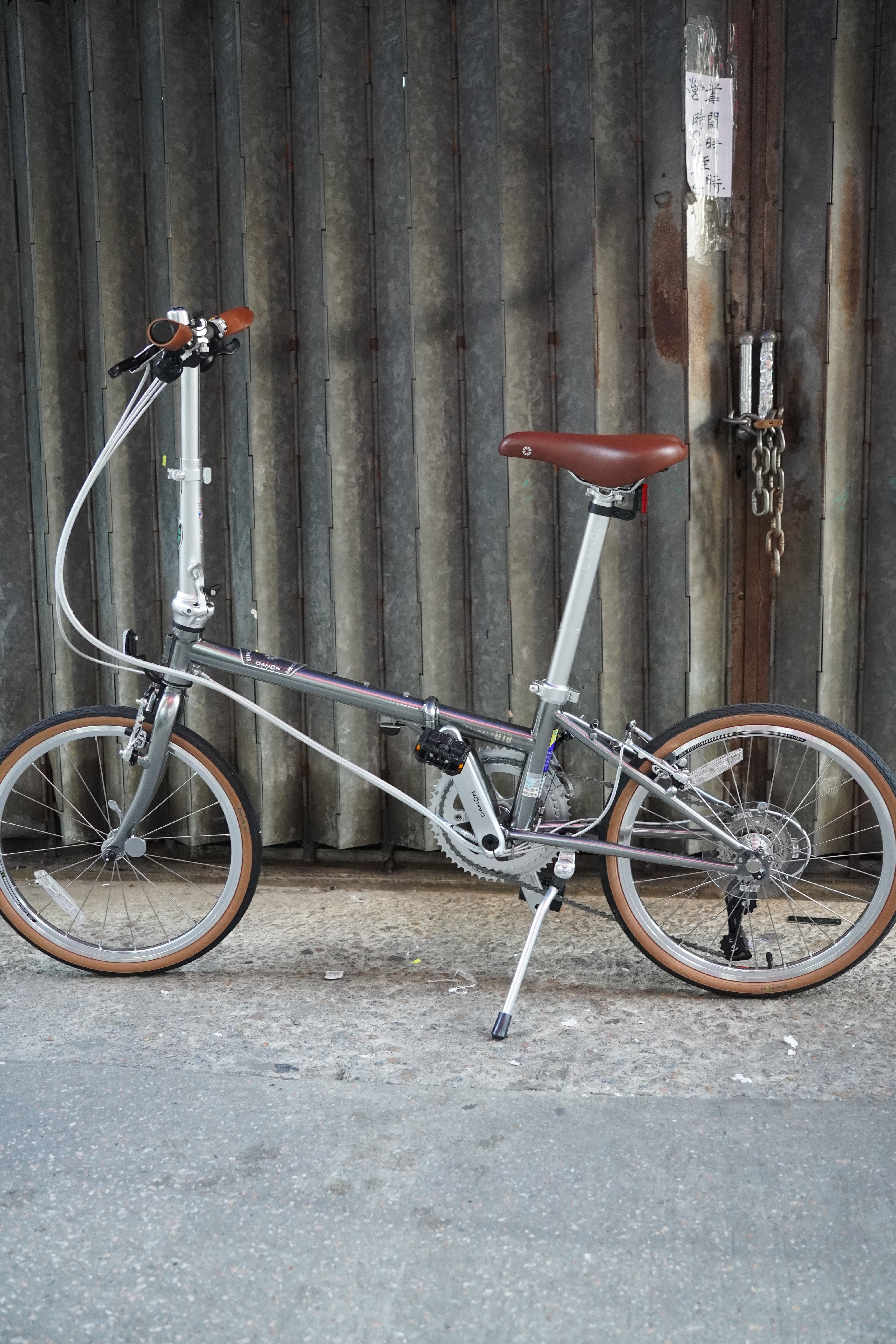 DAHON BOARDWALK D18 (HAC083) 摺疊車