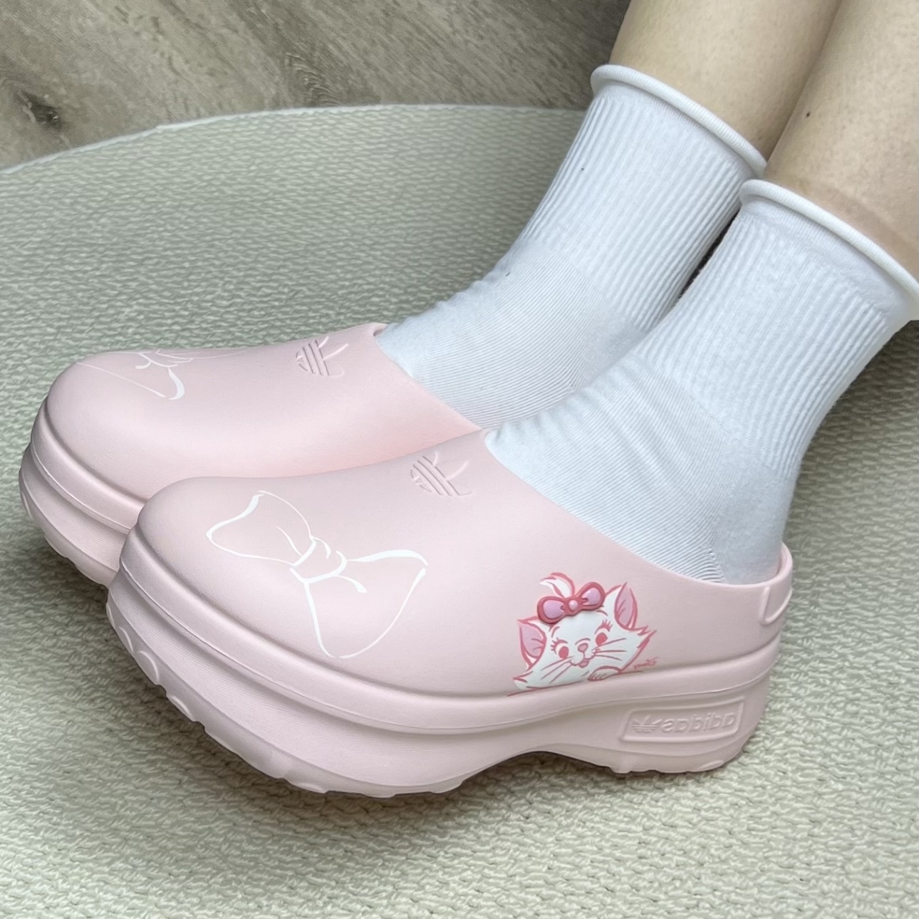 DISNEY 瑪麗貓 x ADIDAS ADIFOM STAN MULE FOCUS 粉色款 懶人鞋 拖鞋 JR7150