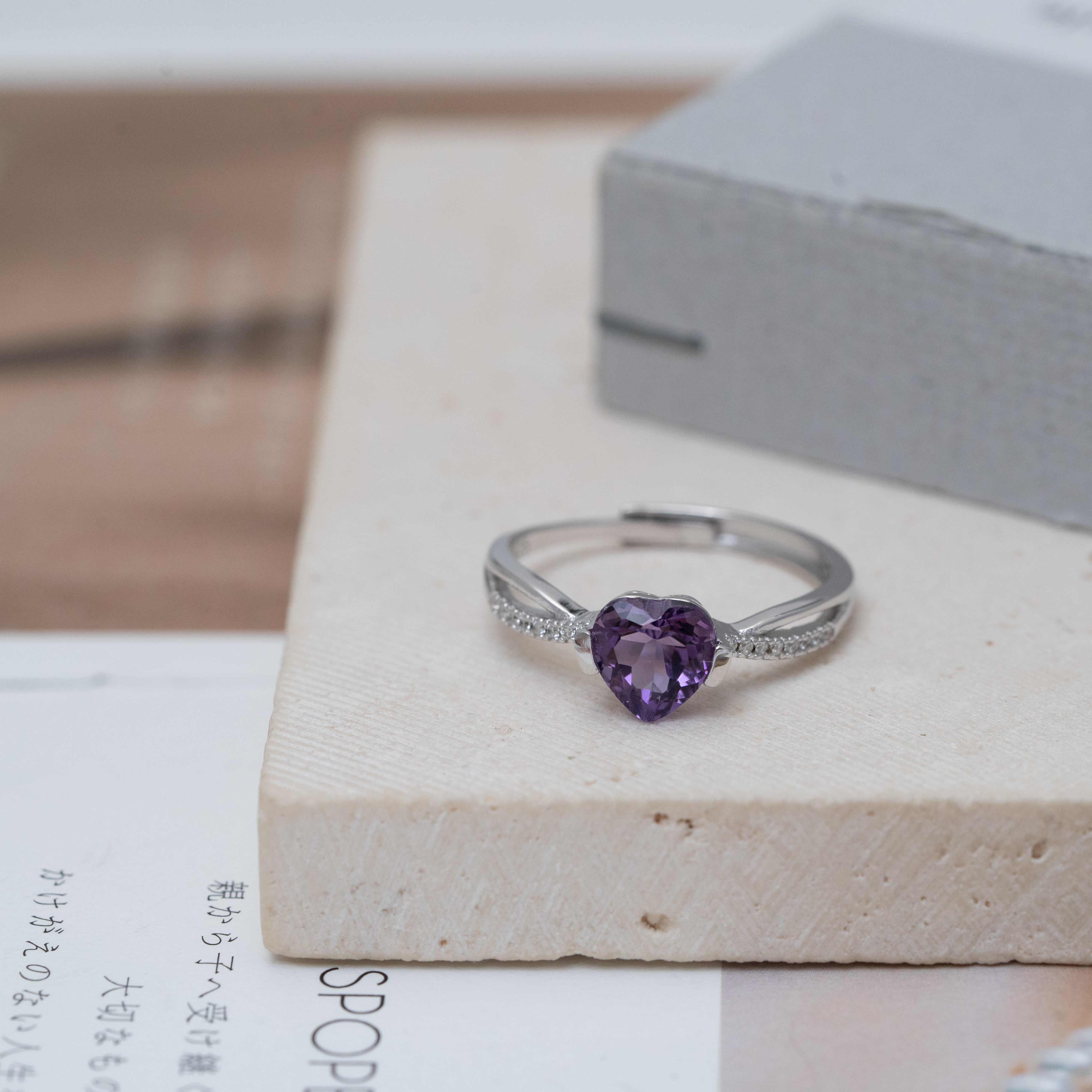 Svr31 (amethyst 紫水晶）