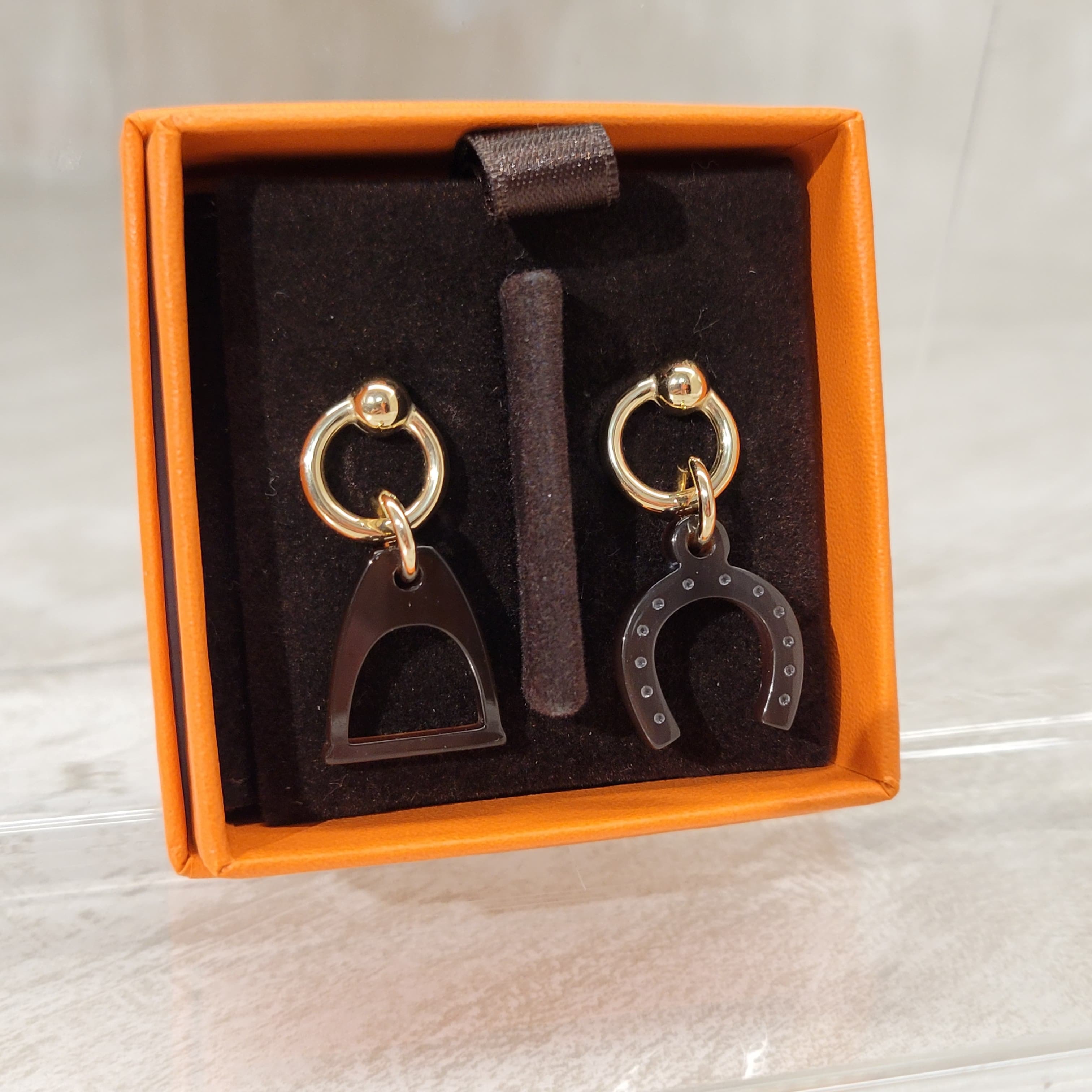 98%NEW HERMES AMULETTE EQUESTRE EARRINGS
