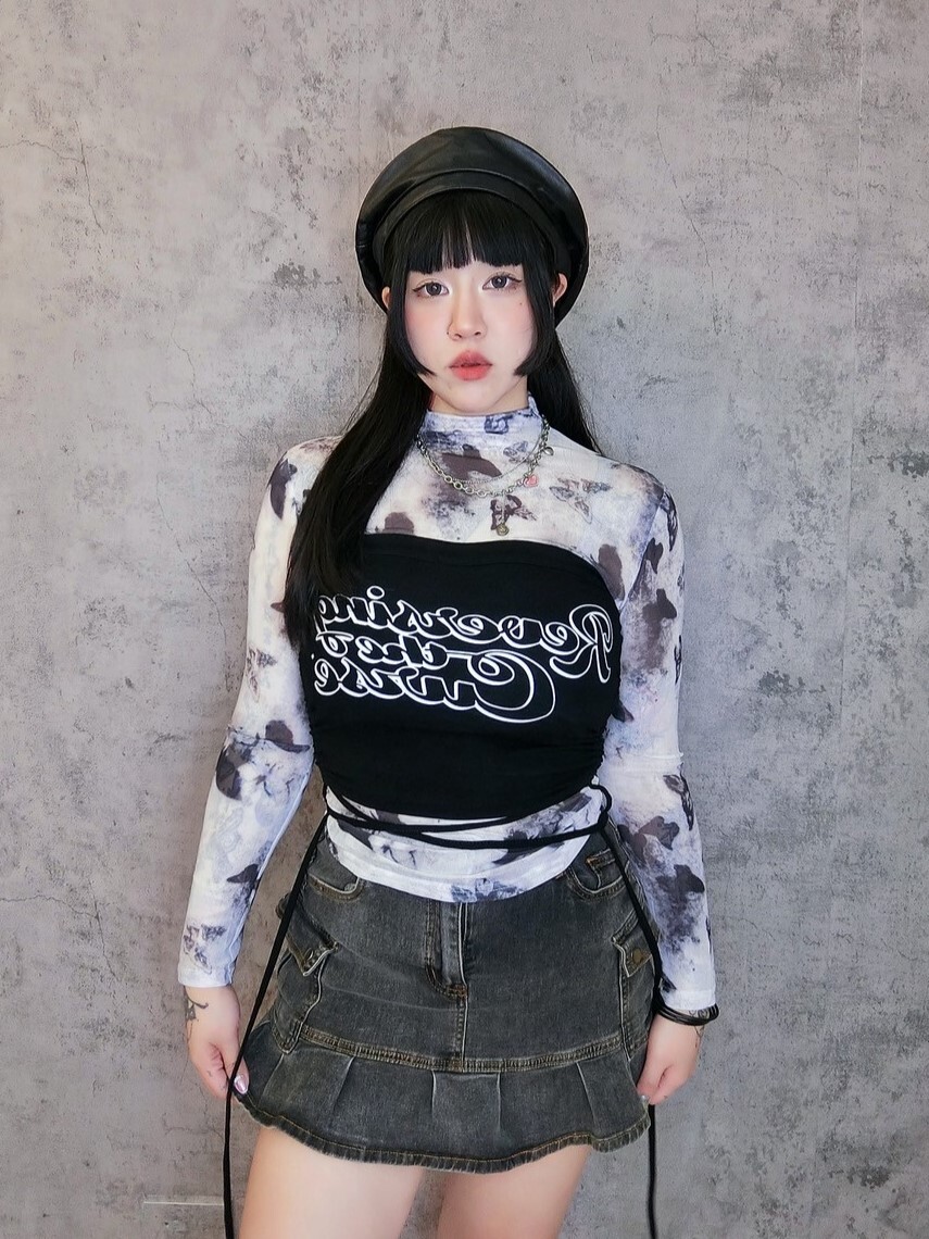 Y2K蝴蝶透膚網紗上衣