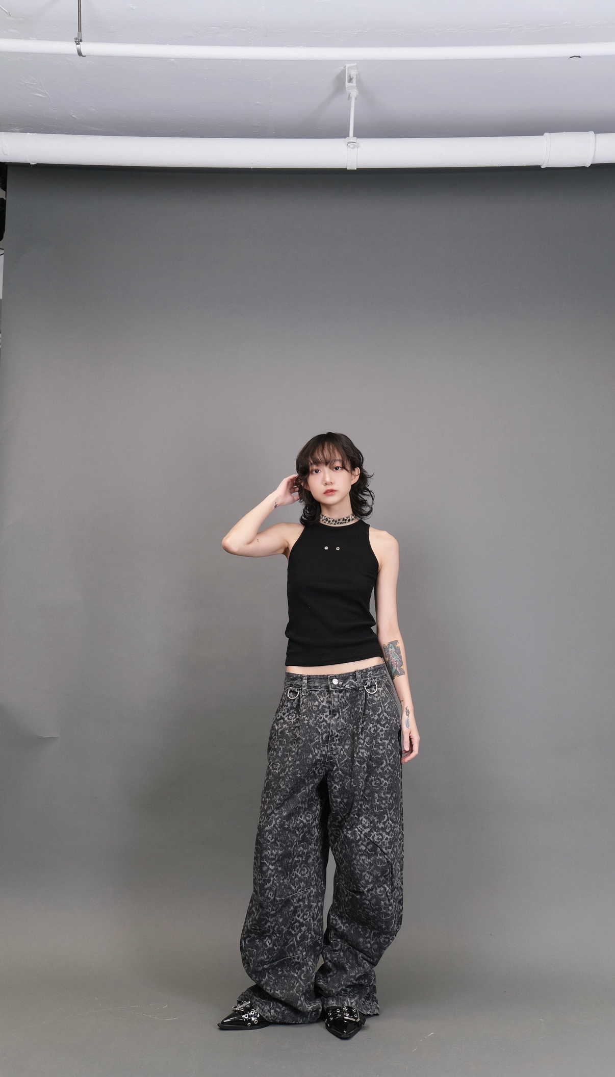 推!黑豹紋摺尾牛仔褲