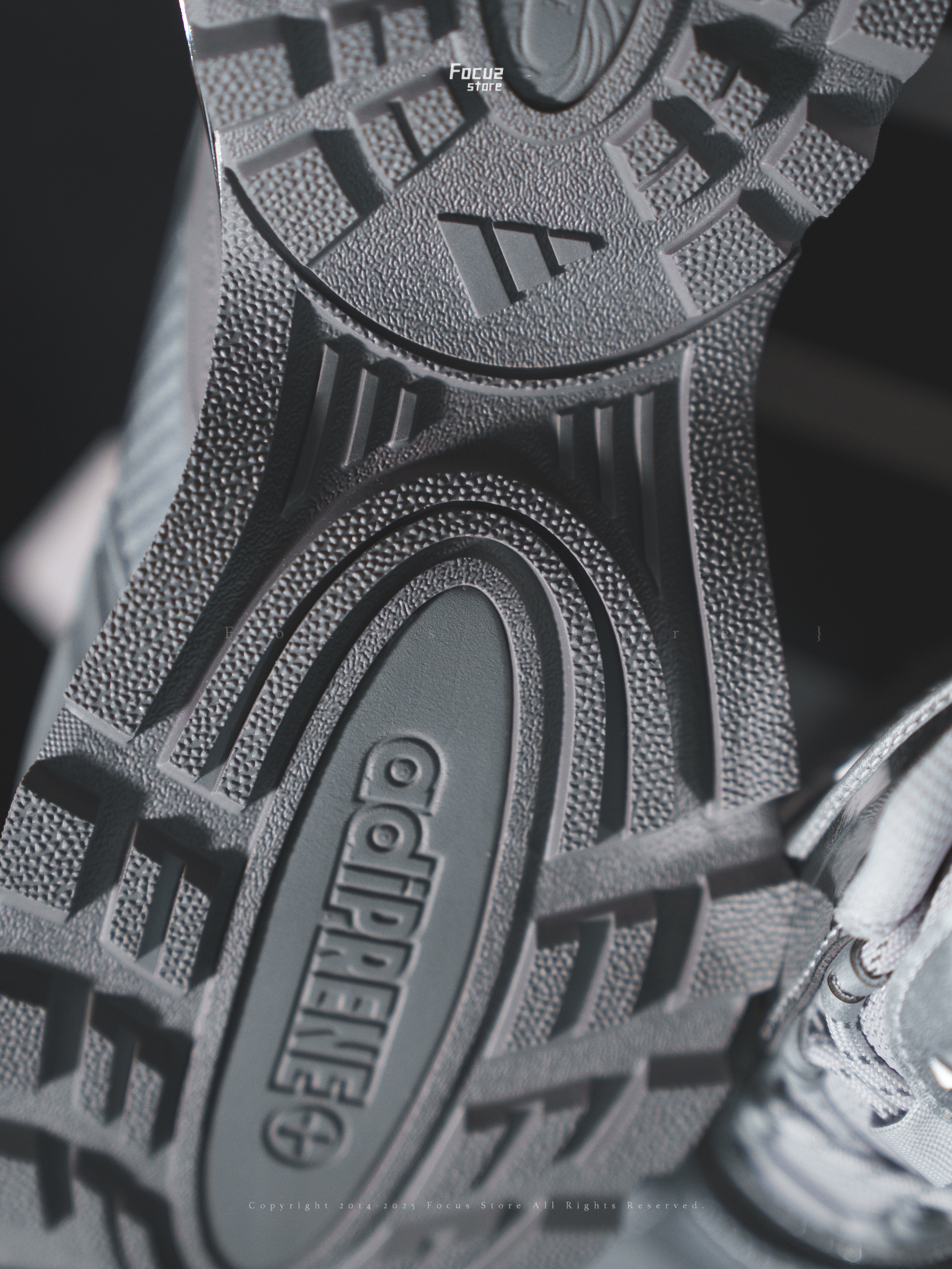 Focus Store】預購Juice x Adidas Wonder Runner Turbo 