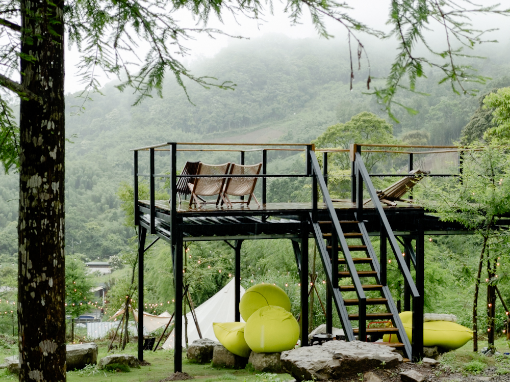 懶人露營新竹,營火區,yogibo懶骨頭