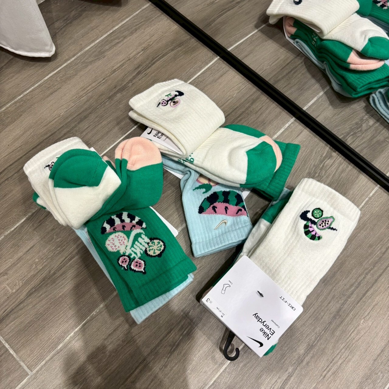 Nike Everyday Plus襪子三入組 水果造型 長襪 HM6946-901