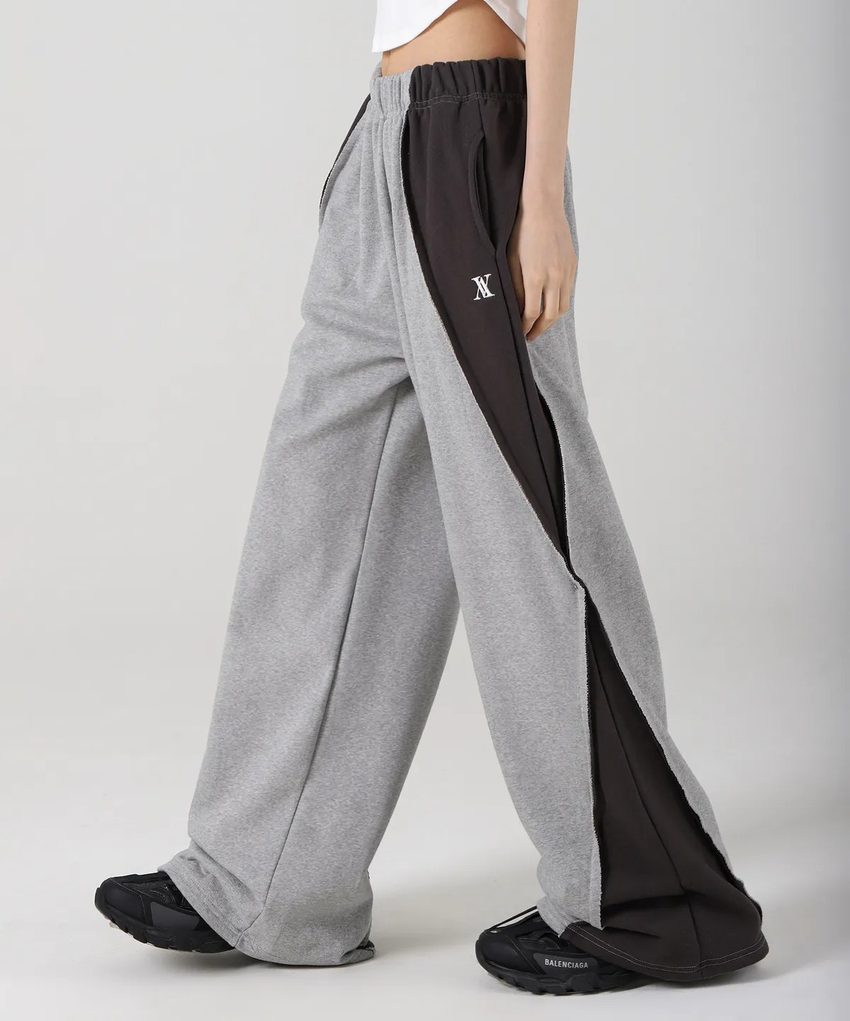 AVANDRESS Optical Side Wide Pants