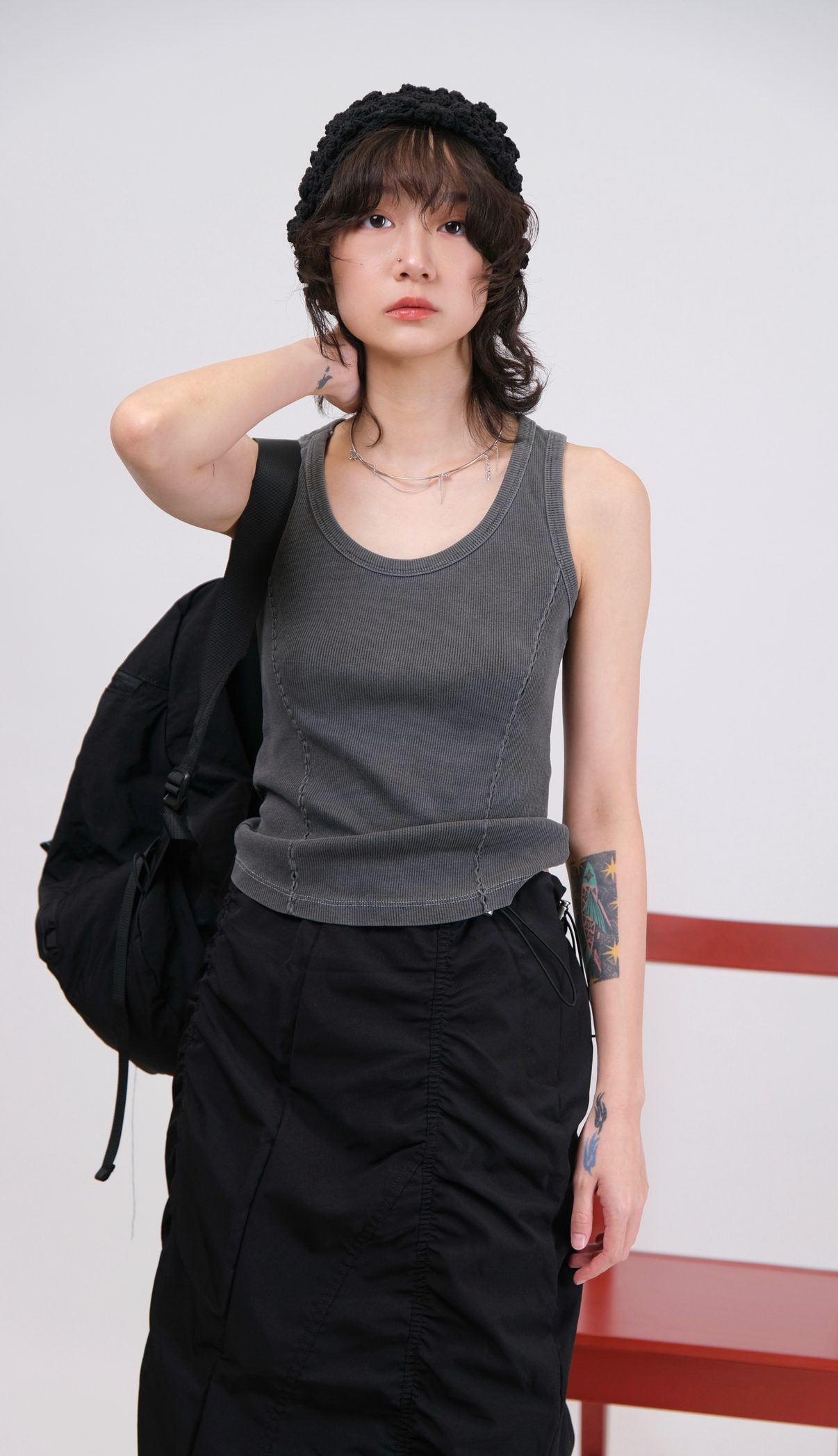 沙色tone直骨入肩背心