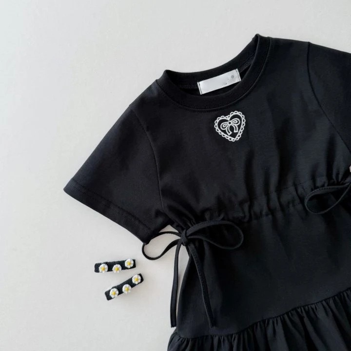 心心蝴蝶結型格連身裙