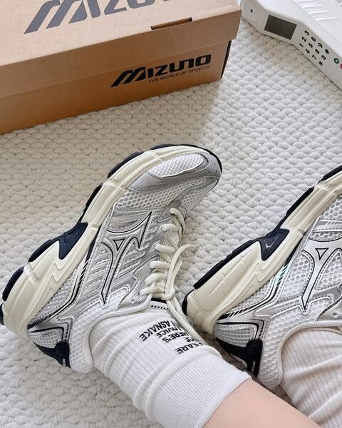 (預訂) MIZUNO Speed 2010
