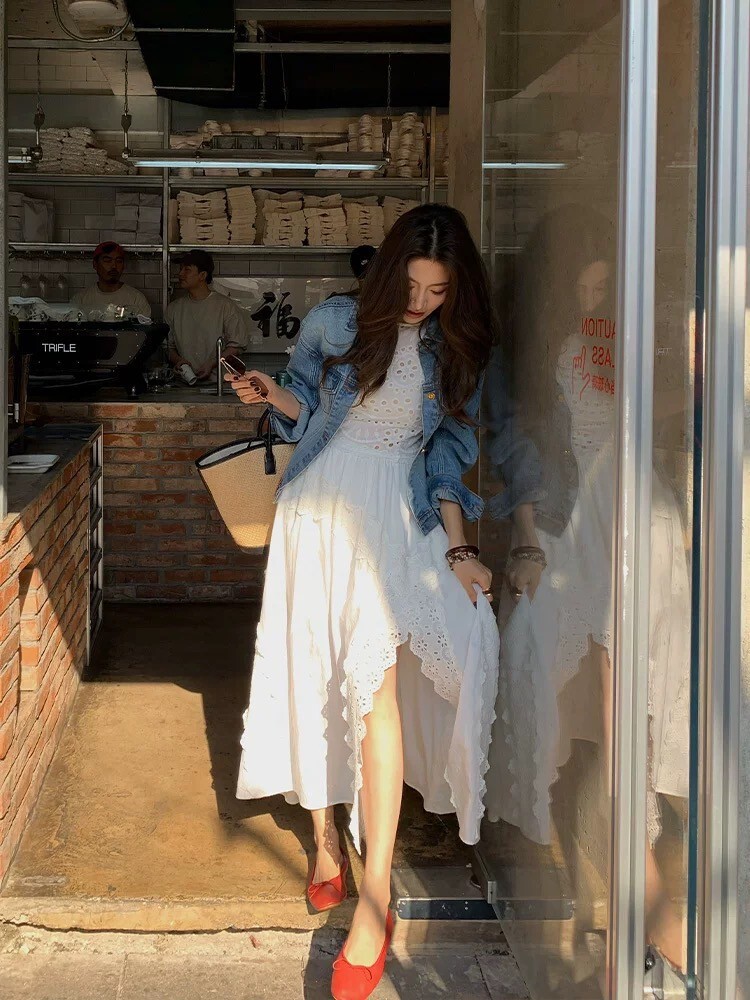 雲朵白蕾絲側開衩造型無袖傘擺長洋裝S-L (Elegant & Love)