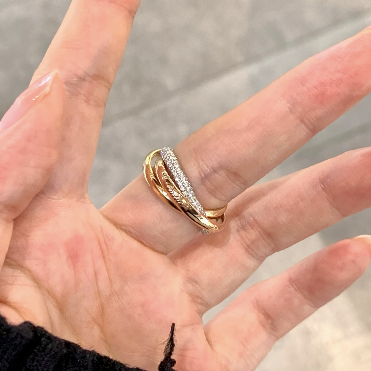 18k ct’Trinity三色環’滿天星鑽高奢定製戒