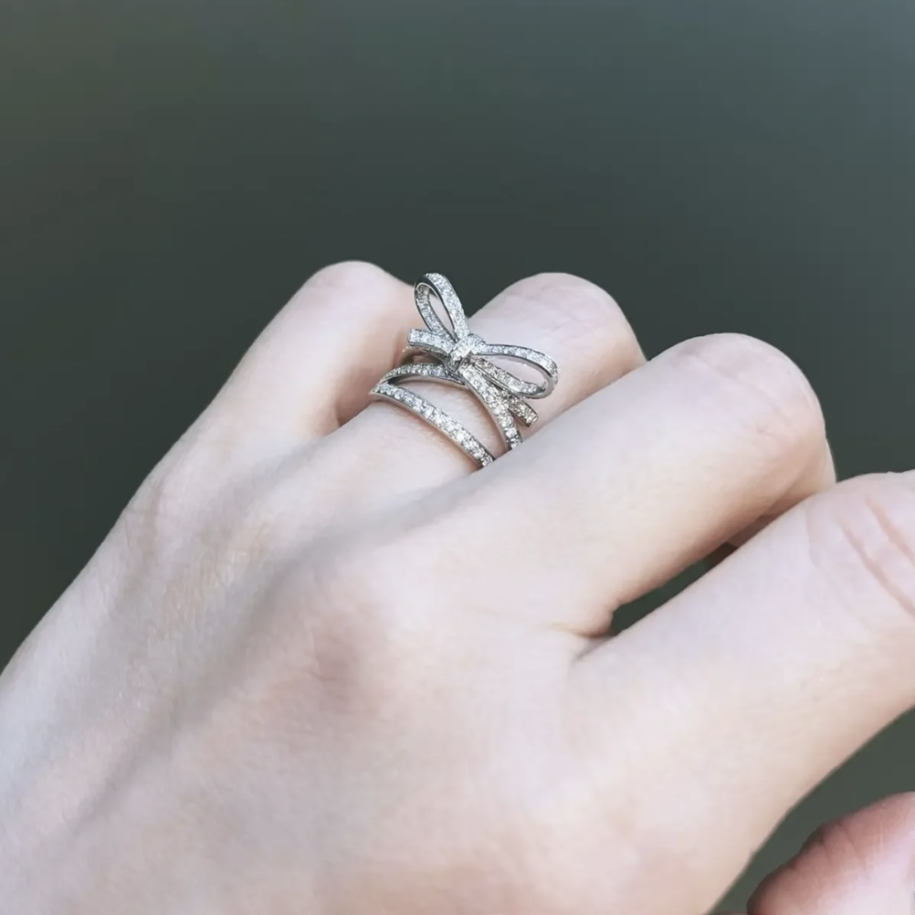 18k 香奶奶ruban”白金滿鑽蝴蝶結高奢定製戒