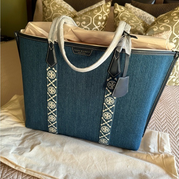 【預購】Tory Burch Triple-Compartment Denim G052006 tote包包