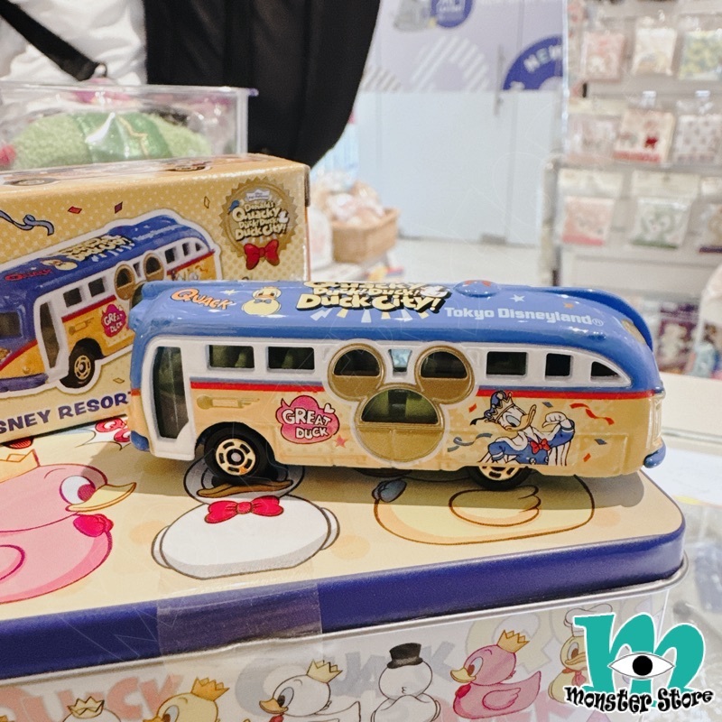 唐老鴨玩具車仔