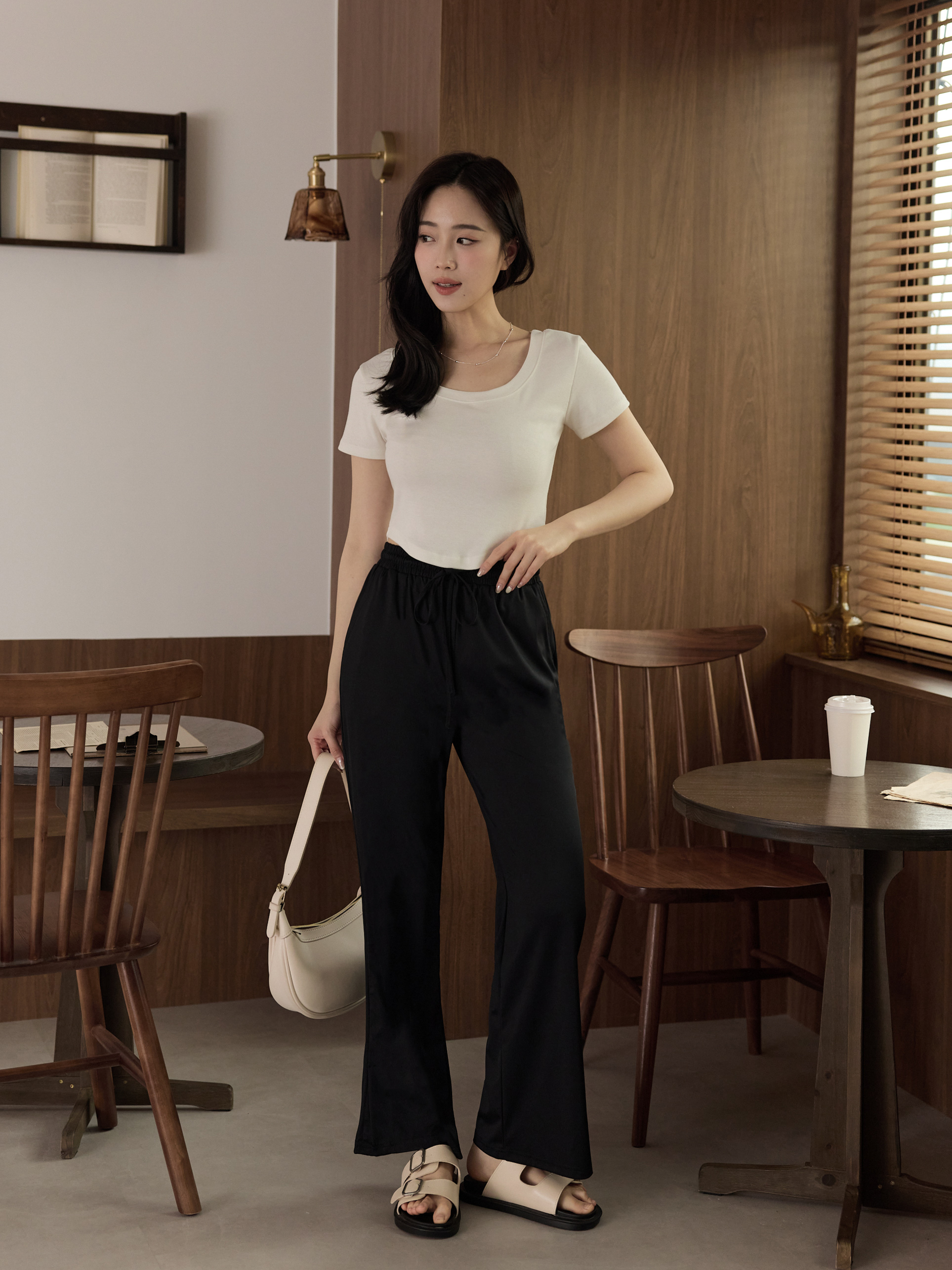 極簡柔軟親膚短版tee