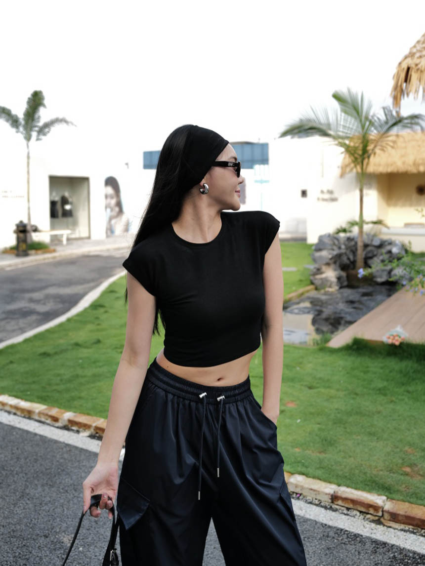 短款緊身上衣*6色