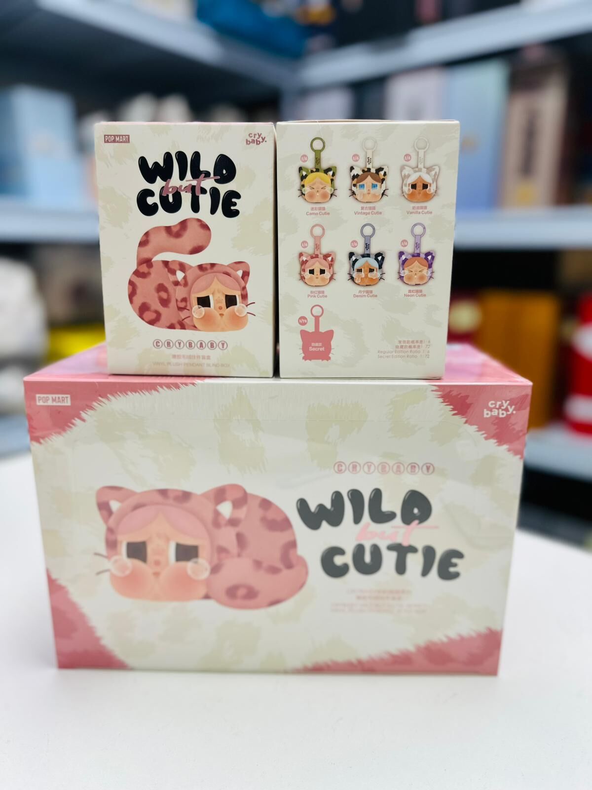 CRYBABY Leopard Cat Vinyl Plush Pendant Blind Box    ( POPMART )