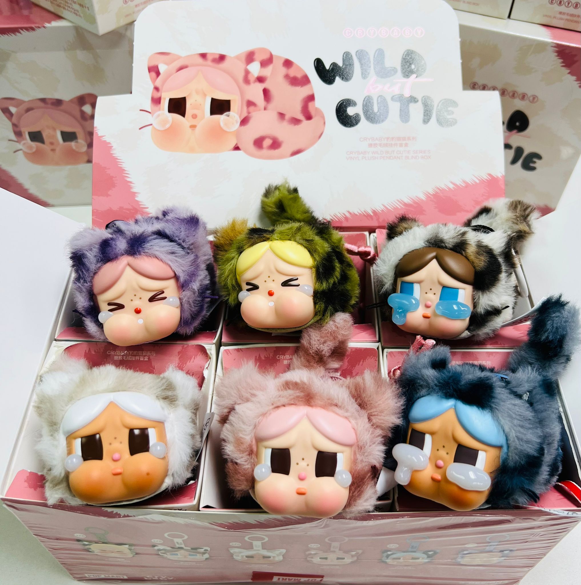 CRYBABY Leopard Cat Vinyl Plush Pendant Blind Box    ( POPMART )