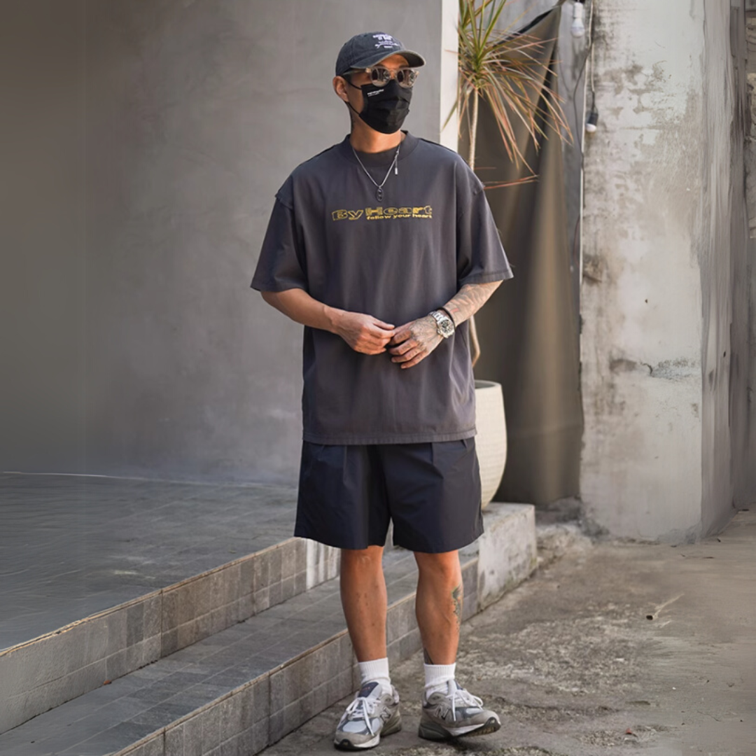 做舊磨破刺繡字母短袖T恤