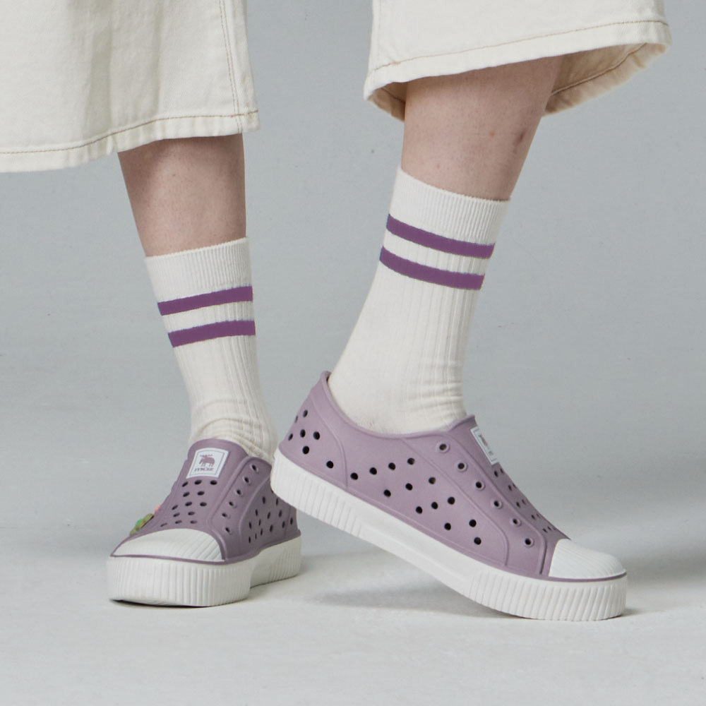 moz瑞典 駝鹿 雙色洞洞餅乾水鞋 (奶蓋芋圓牛奶)全球首創 舒適厚底 防潑水-附鞋扣