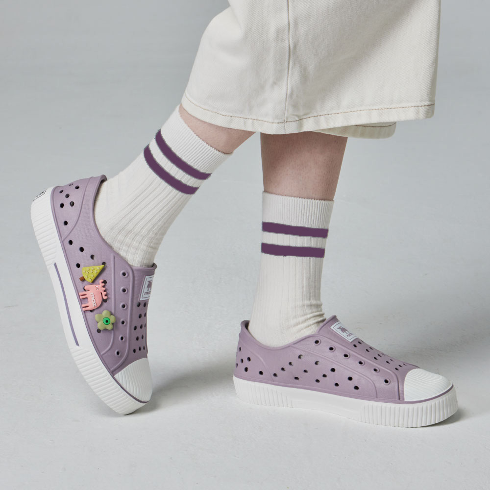 【小尺碼】moz瑞典 駝鹿 雙色洞洞餅乾水鞋 (奶蓋芋圓牛奶)全球首創 舒適厚底 防潑水-附鞋扣