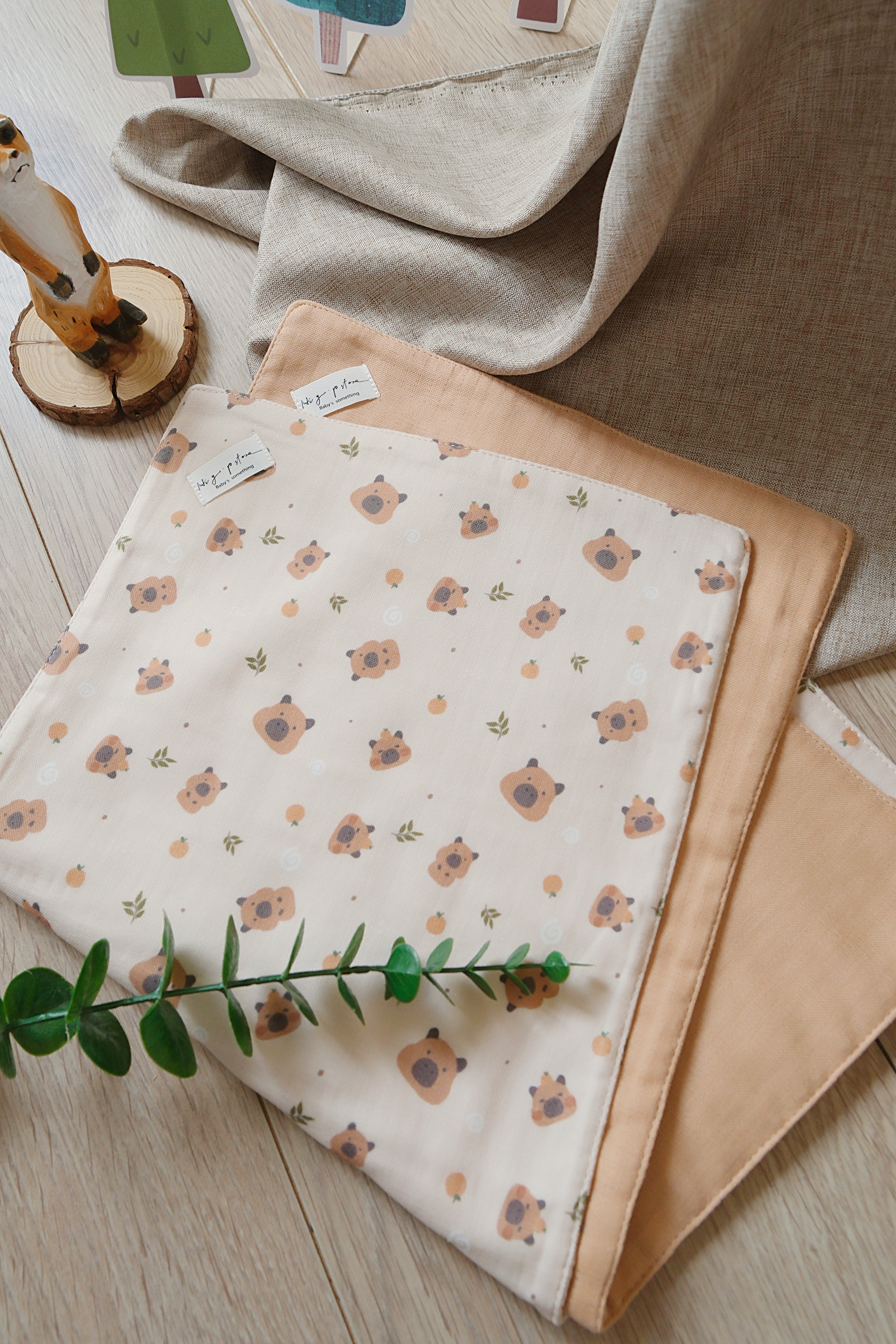 Hi Y.P store-拍嗝巾-獨家設計款-卡皮巴拉 (2件組)