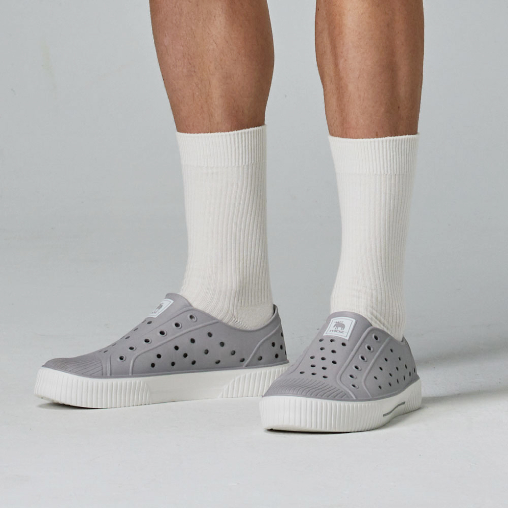 moz瑞典 駝鹿 雙色洞洞餅乾水鞋 (水泥灰) 全球首創 舒適厚底 防潑水+全防水-附鞋扣