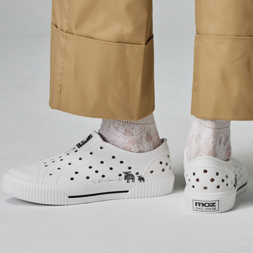 【Tattoo悄悄話系列】moz 瑞典 駝鹿 雙色洞洞餅乾水鞋 (細節中的美)-附鞋扣