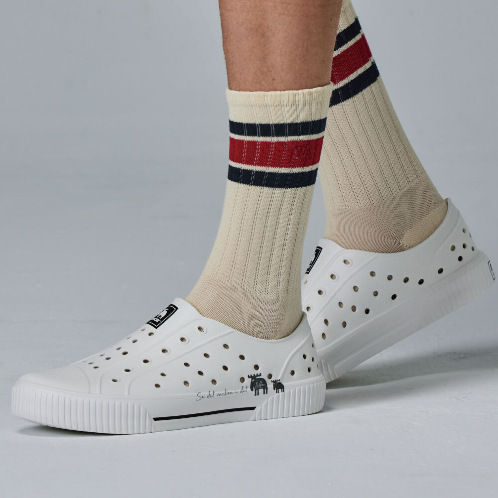 【Tattoo悄悄話系列】moz 瑞典 駝鹿 雙色洞洞餅乾水鞋 (細節中的美)-附鞋扣