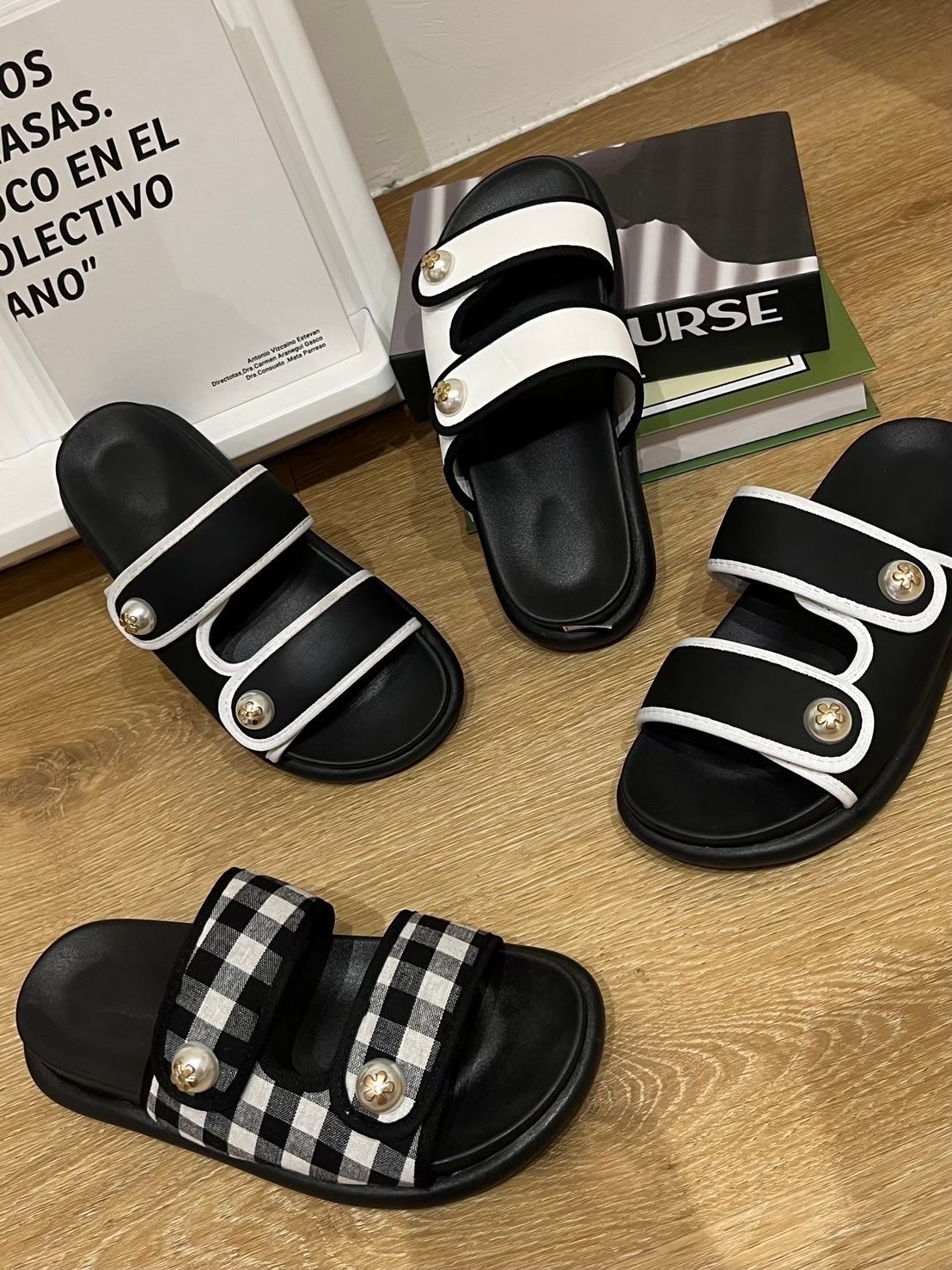 珍珠釦撞色拖鞋