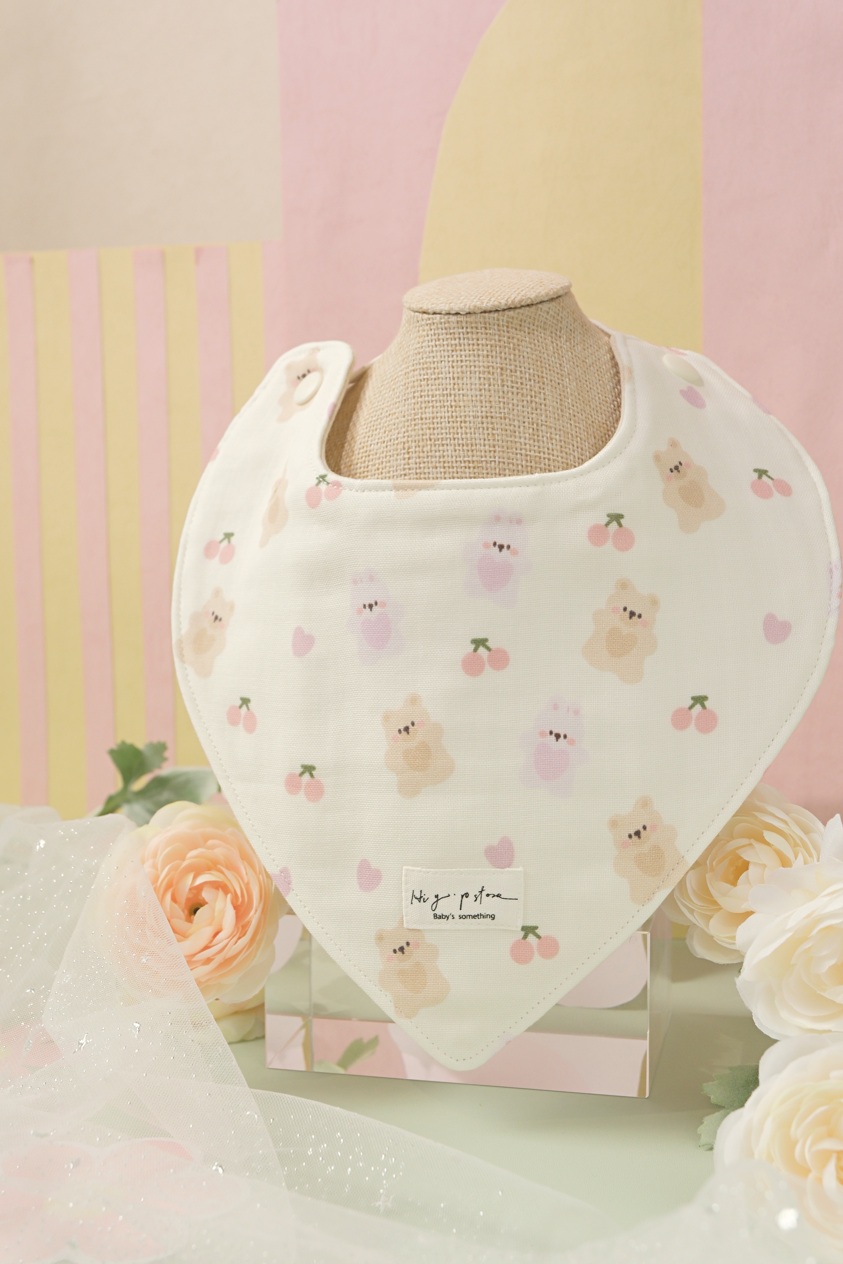 Hi Y.P store-手作圍兜-雙面三角兜-軟糖熊兔