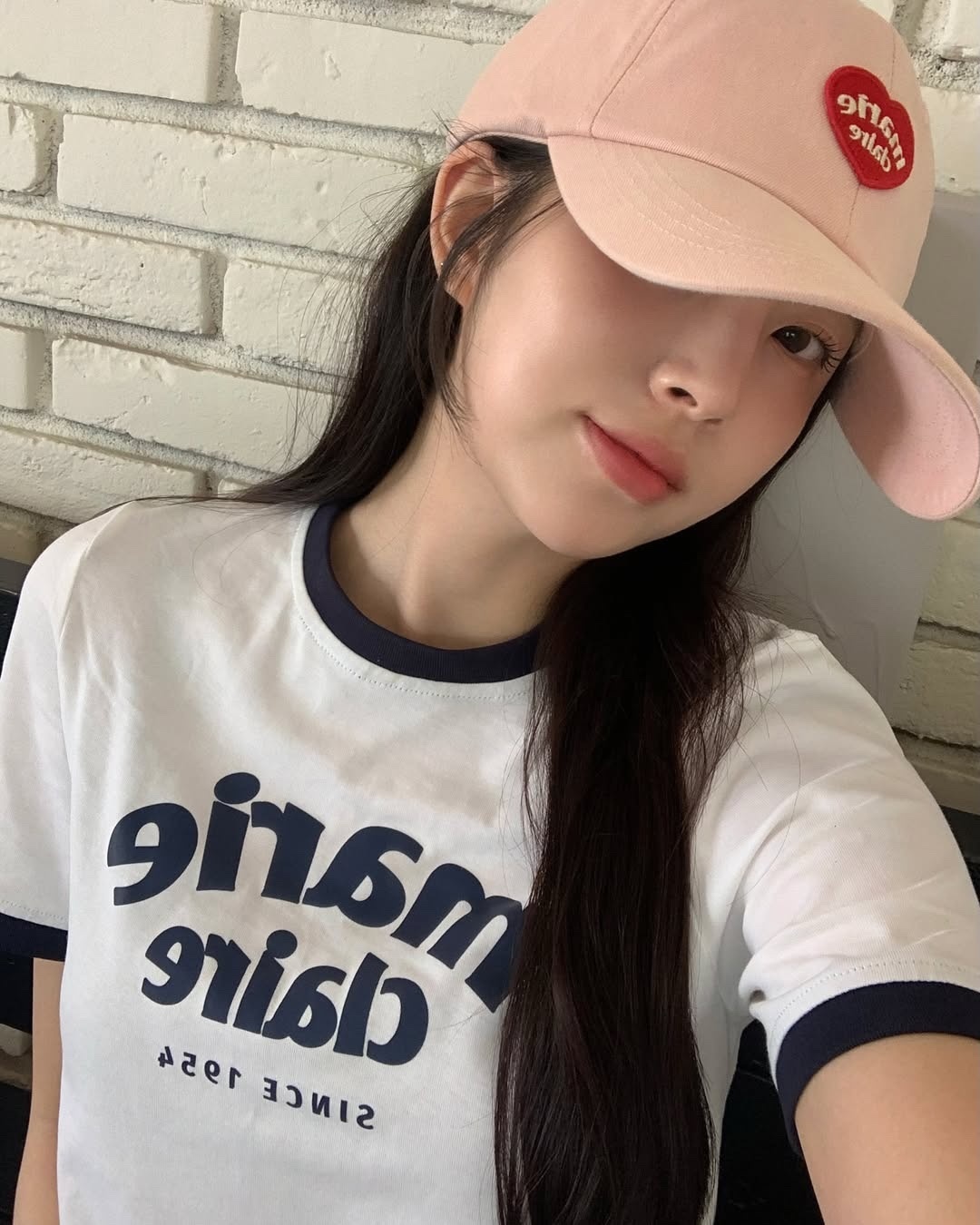 marie claire - marie ringer tshirt (white)