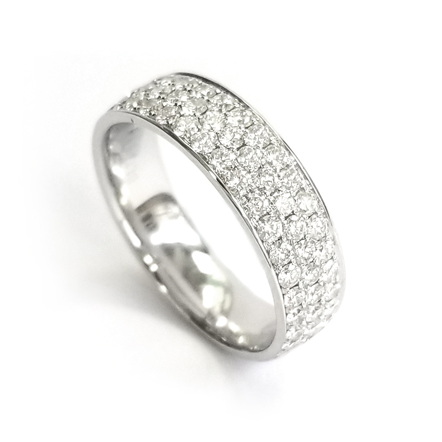 18K白金天然鑽石寬版排鑽戒指
