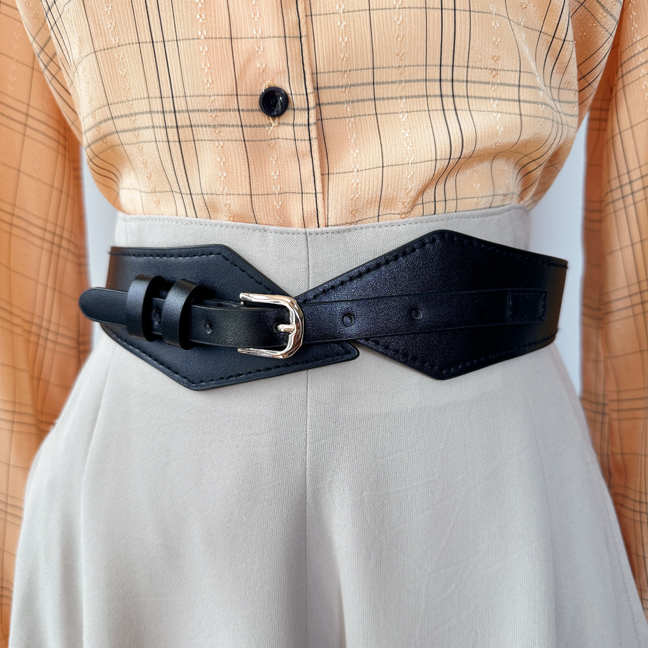 黑色尖角單扣橡筋腰帶