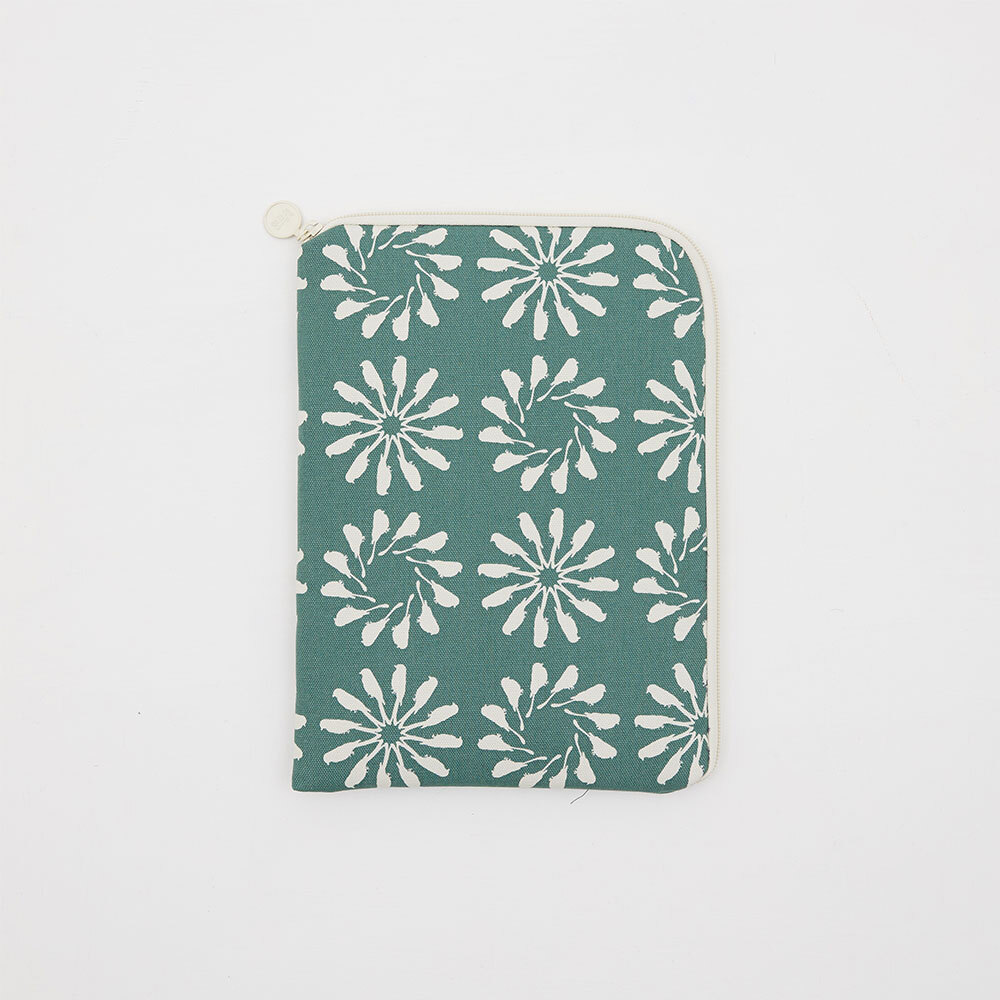 11" iPad Sleeve/Black Drongo Circles/Duck Green