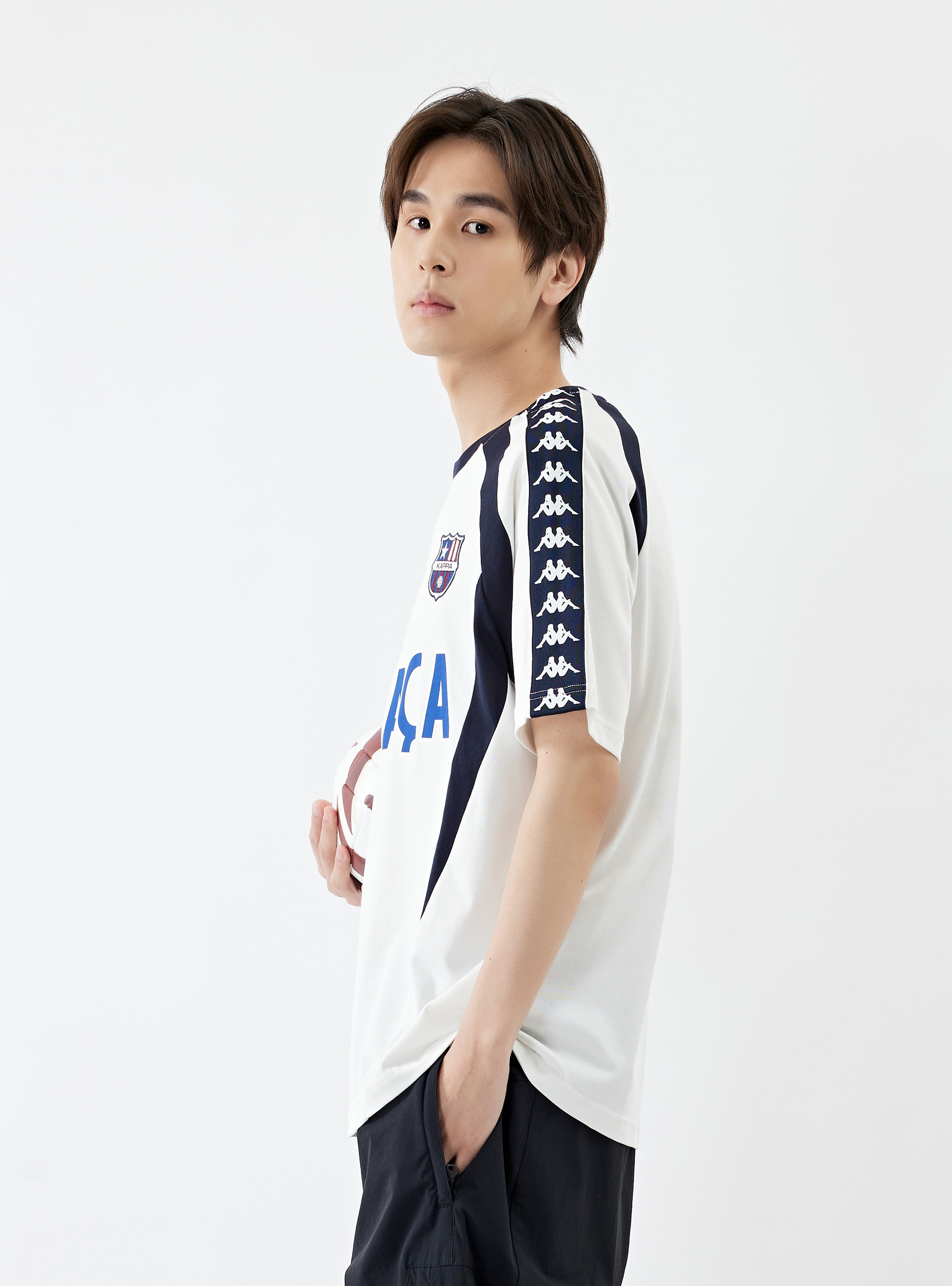 男女適穿 BANDA串標復古設計短袖T-Shirt