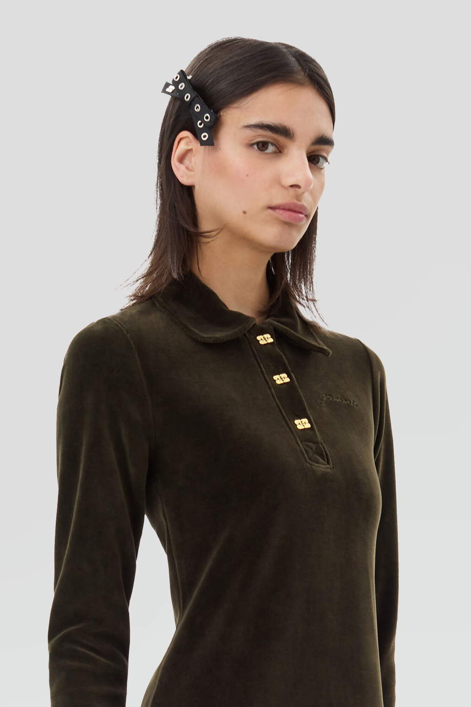 GANNI｜BOW 釦眼裝飾蝴蝶結髮夾