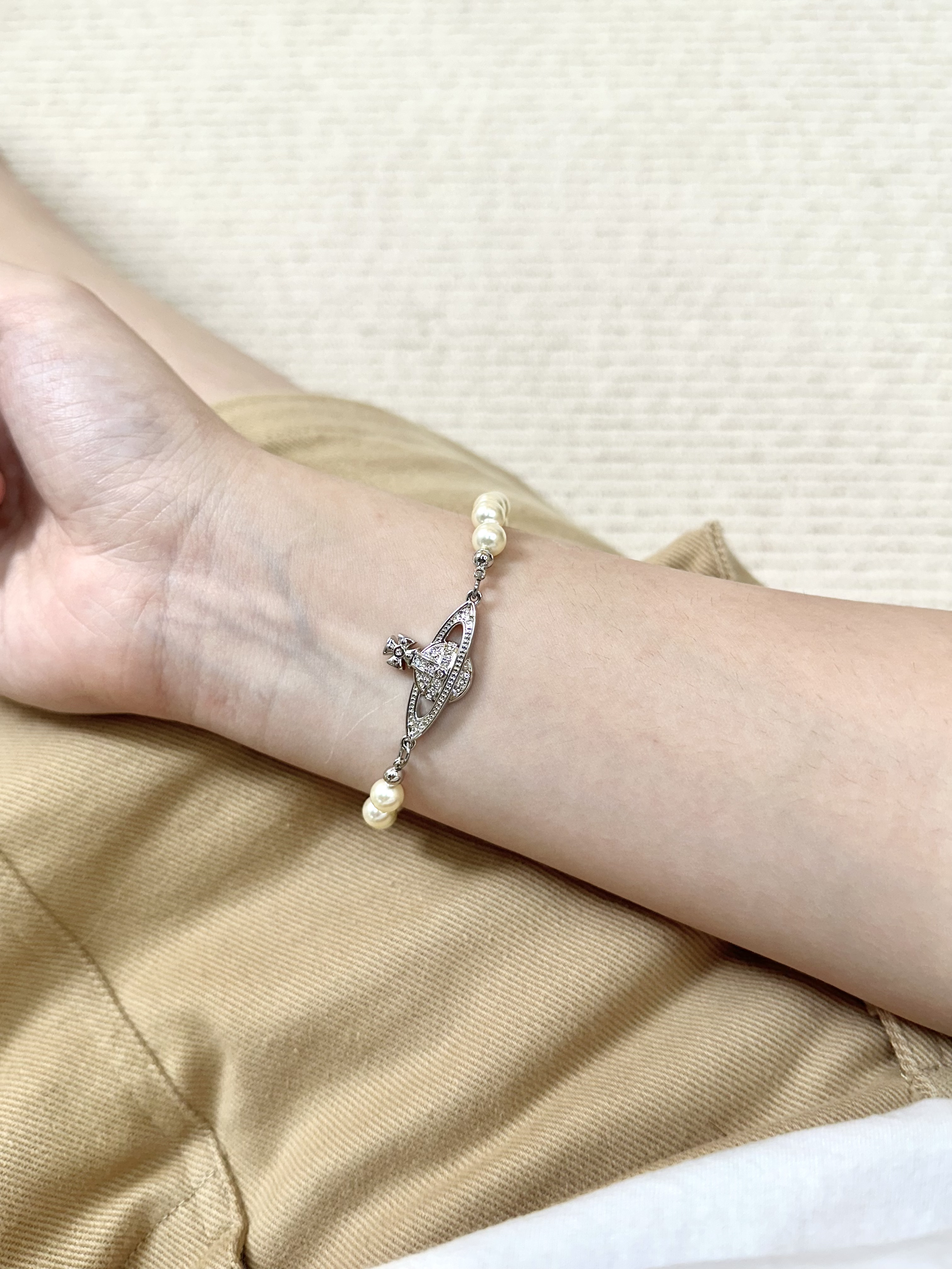 VIVIENNE WESTWOOD Lucrece 回形針 吊墜 珍珠 黃銅 手鏈 銀色