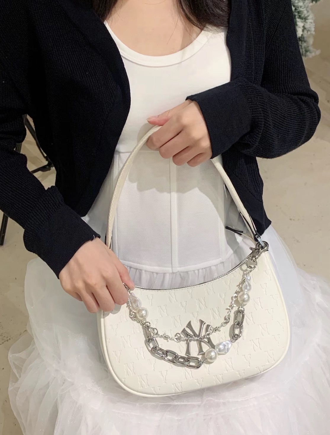 <女生最愛 > MLB 滿版 復古老花 單肩包