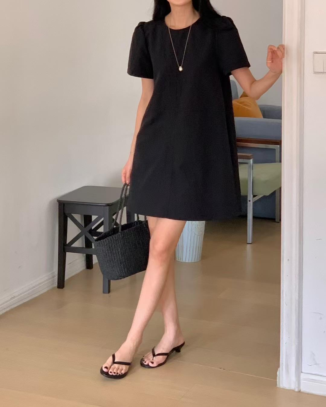 十字圓領短袖連身裙(黑色)