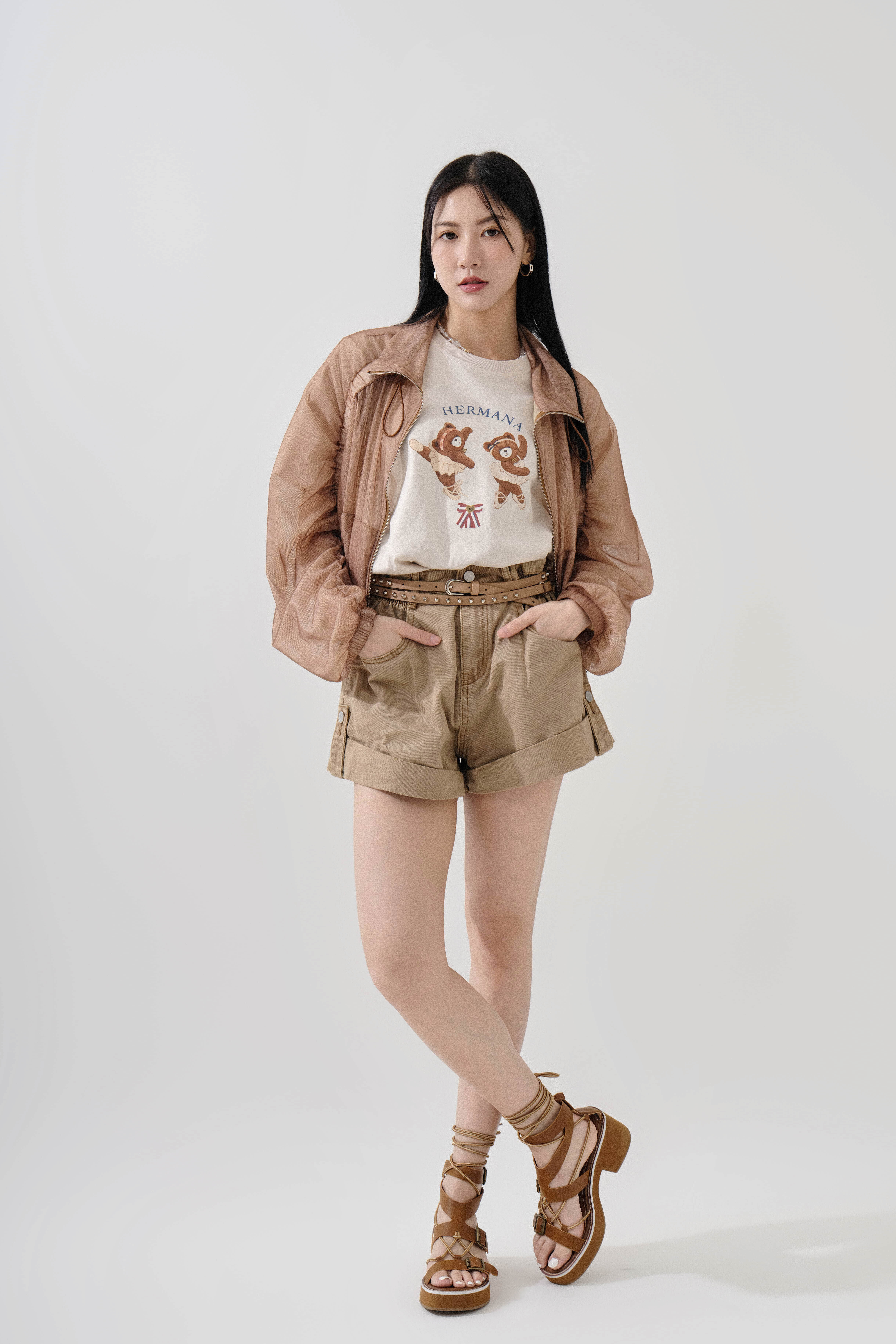 SS25_0222（外套＋Tee＋短褲）