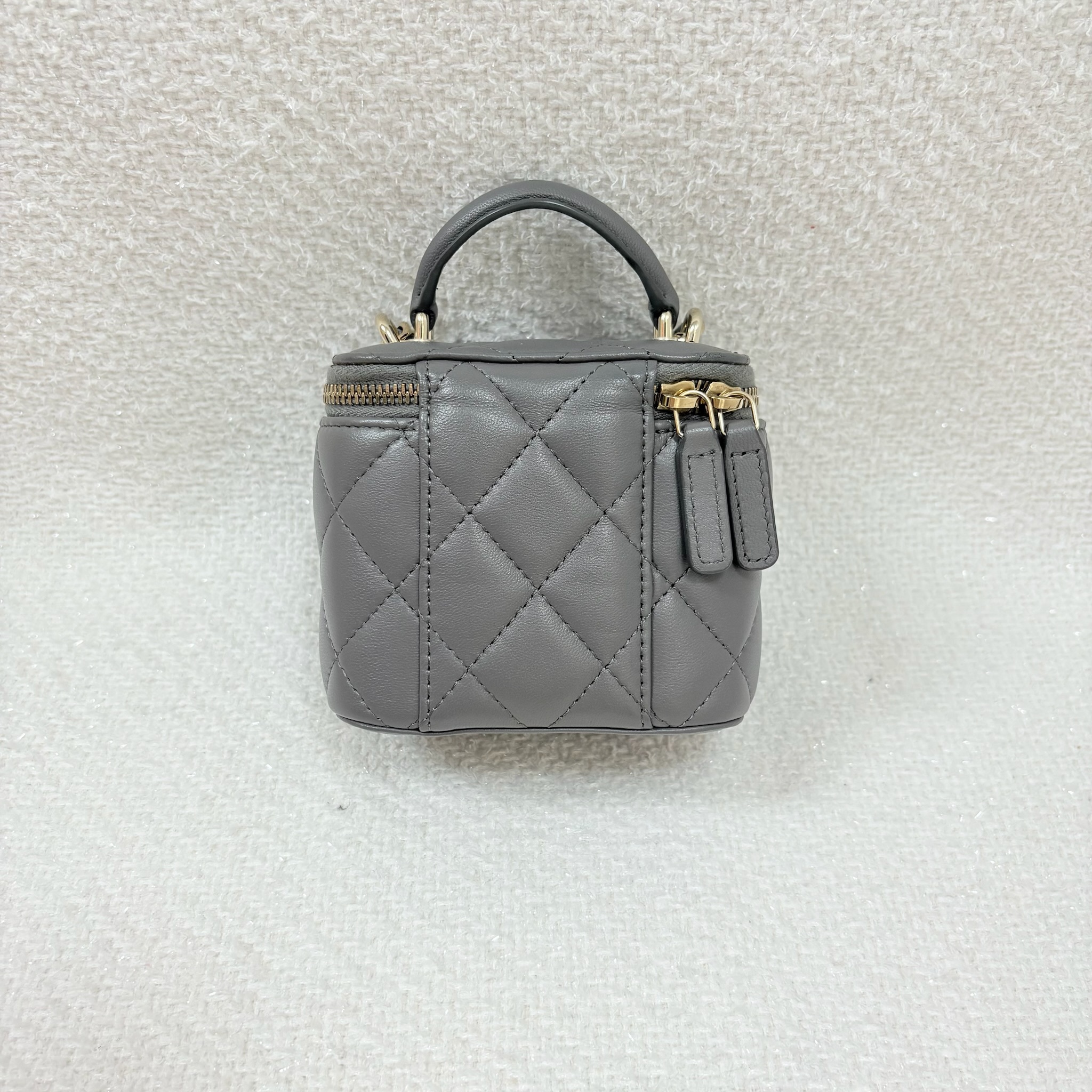 Chanel Vanity Case With Handle - Grey / Ghw