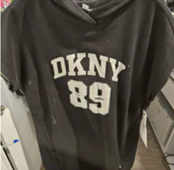 [S] DKNY BLACK/EGGNOG ARCHED DKNY 89 DISTRESSED RHINESTONE LOGO DRESS, DP5D4899-2L5 [FINAL SALE] (SD1312)
