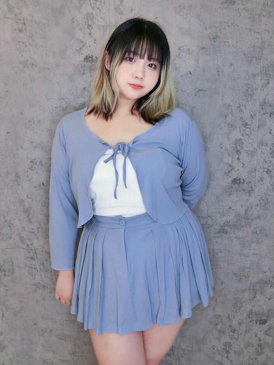 甜妹平口百褶裙綁繩罩衫三件套