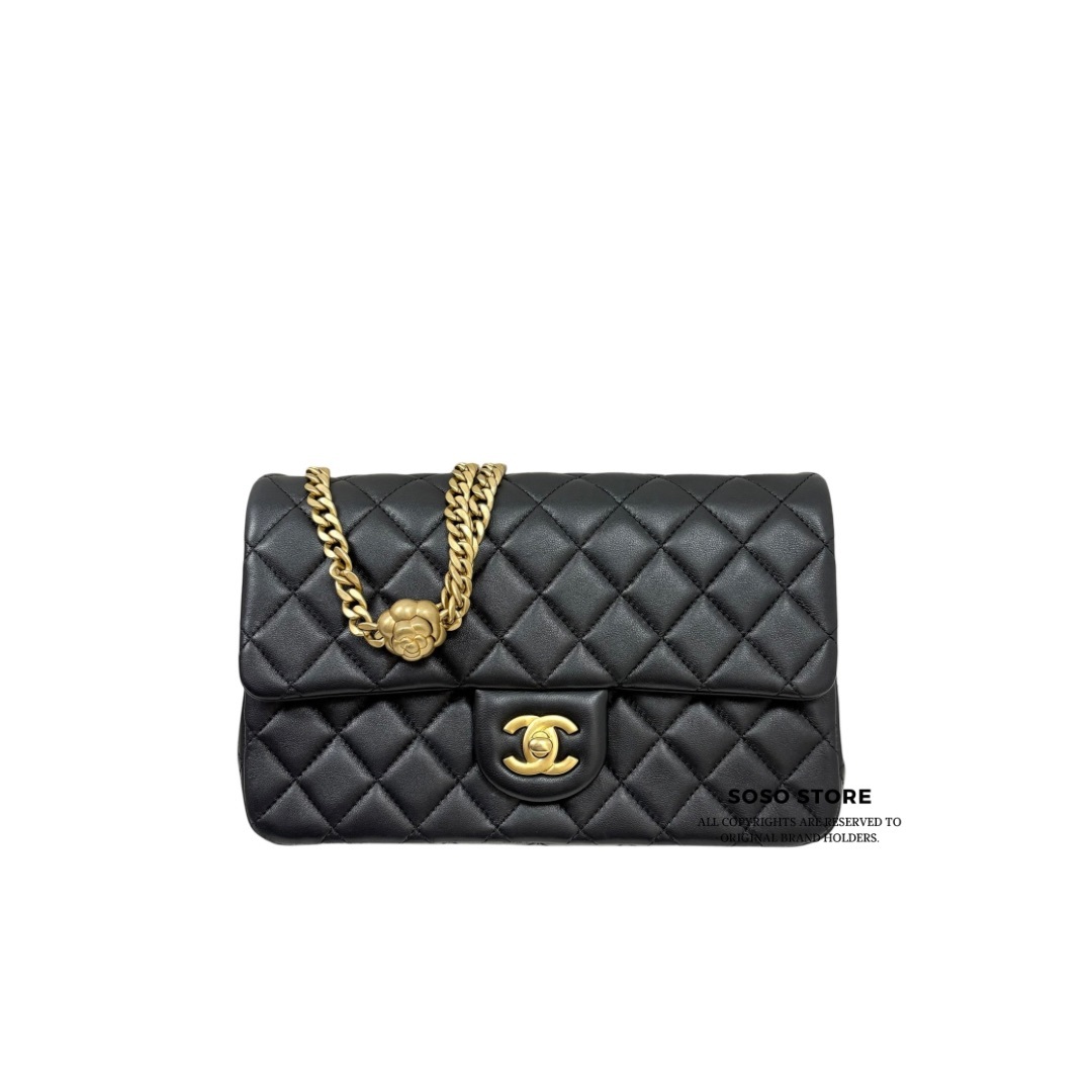 Chanel Flap Bag With Camellia - Black / Ghw