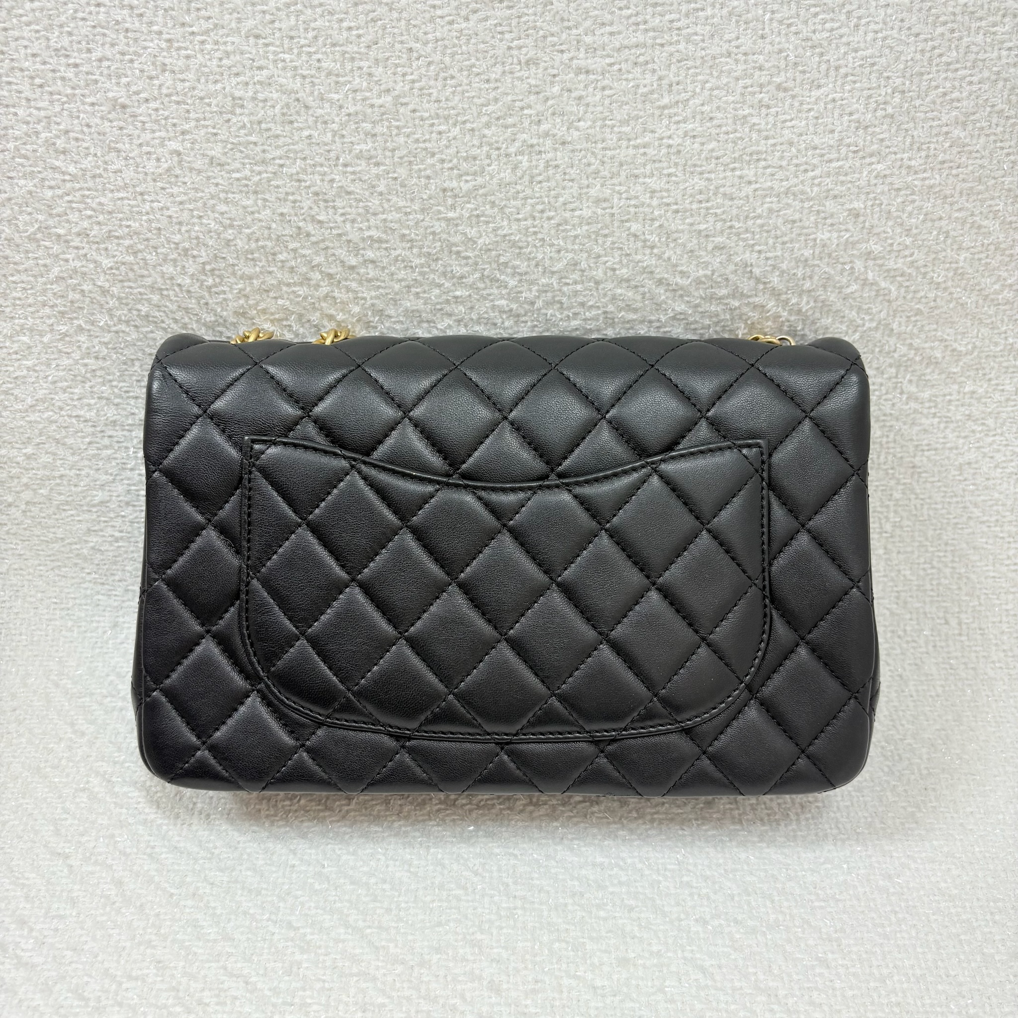 Chanel Flap Bag With Camellia - Black / Ghw
