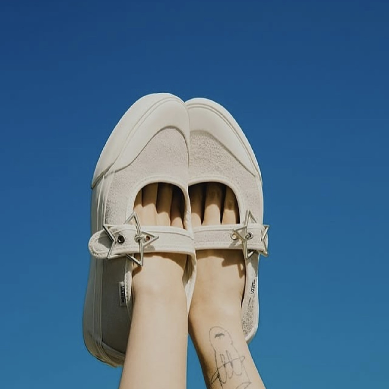 VANS MARY JANE STARZ 米白 星星扣環 麂皮 拼接 瑪莉珍 休閒鞋 VN000CRRCCZ